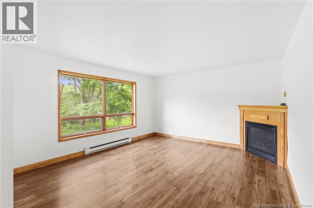 469 Upton St - 11