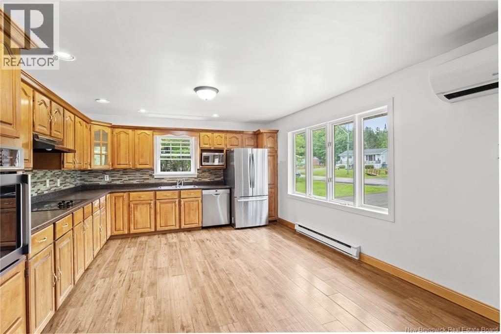 469 Upton St - 8