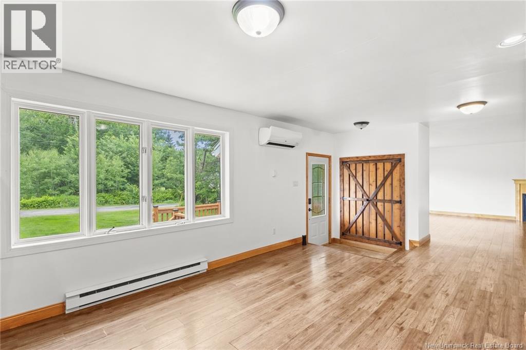 469 Upton St - 9