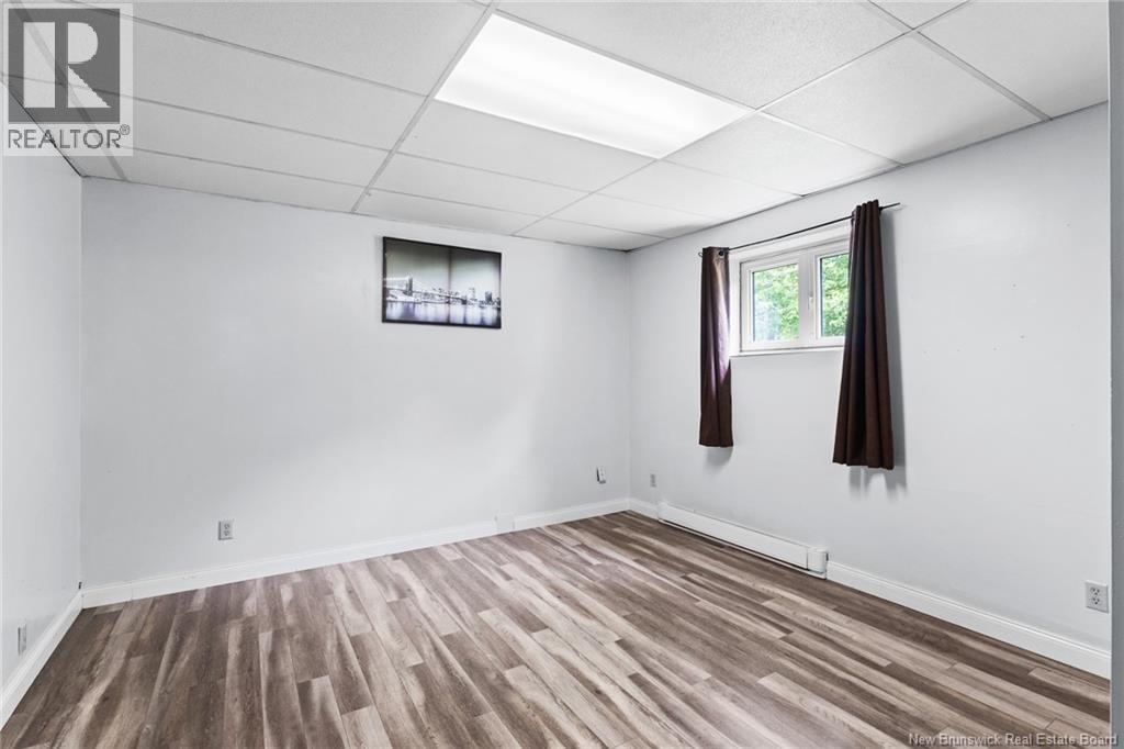 469 Upton St - 29