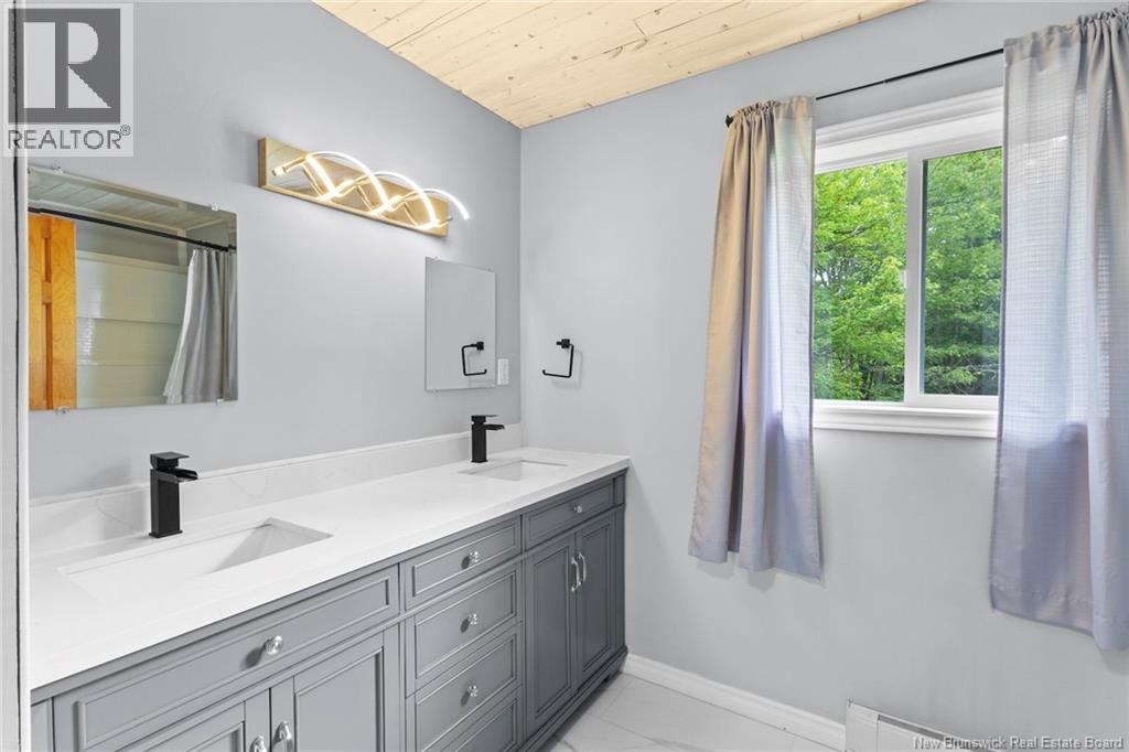 469 Upton St - 21