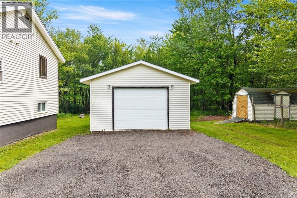 469 Upton St - 37