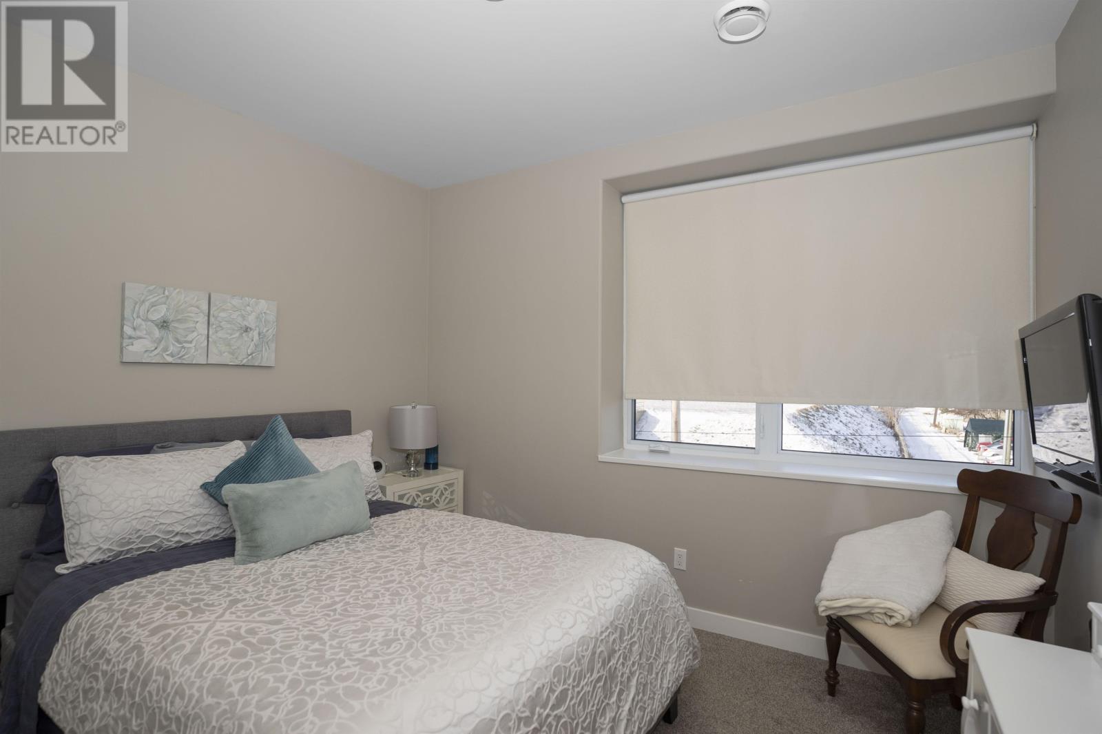 1325 96 High ST N - 9