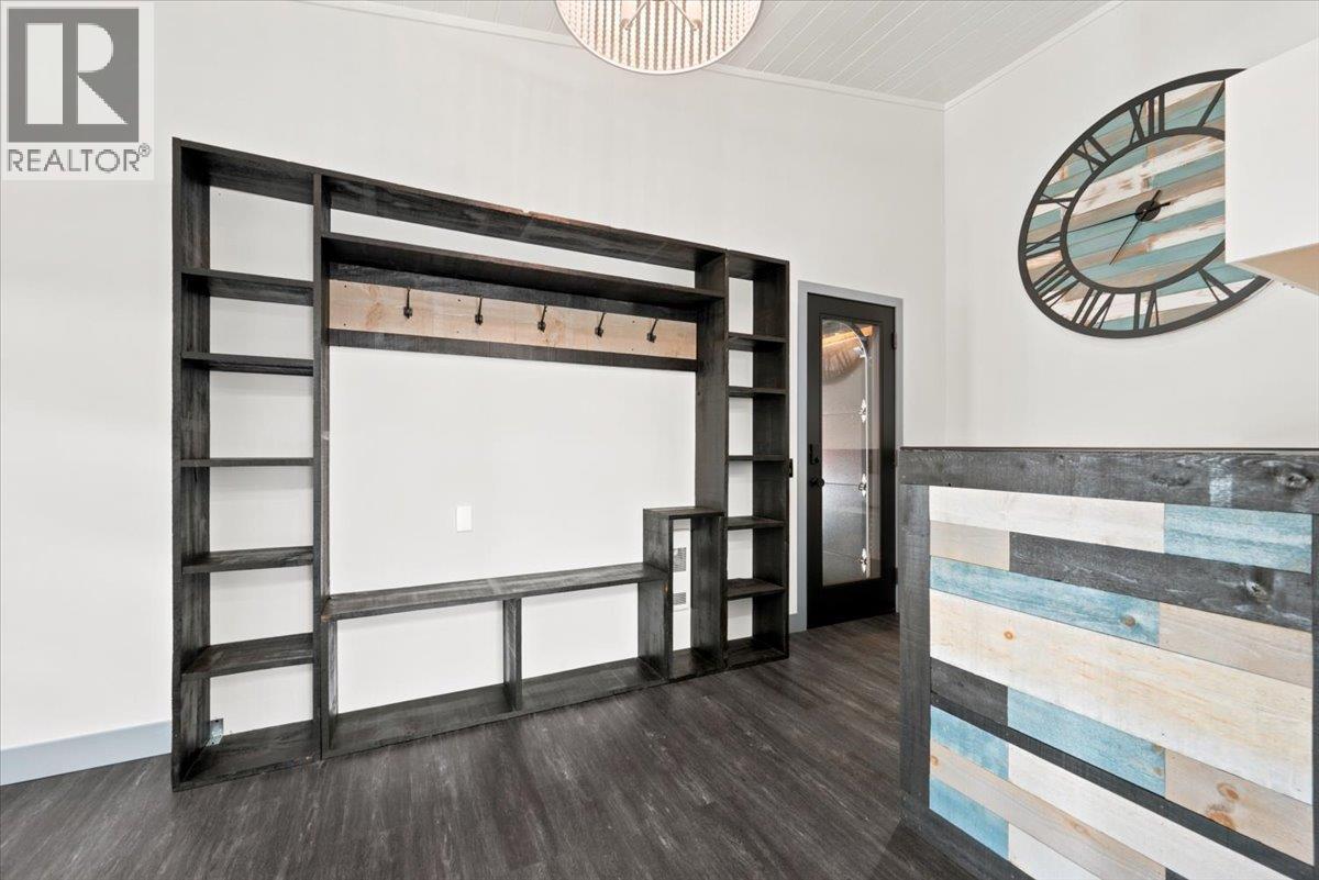 400 Inkster Road - 18