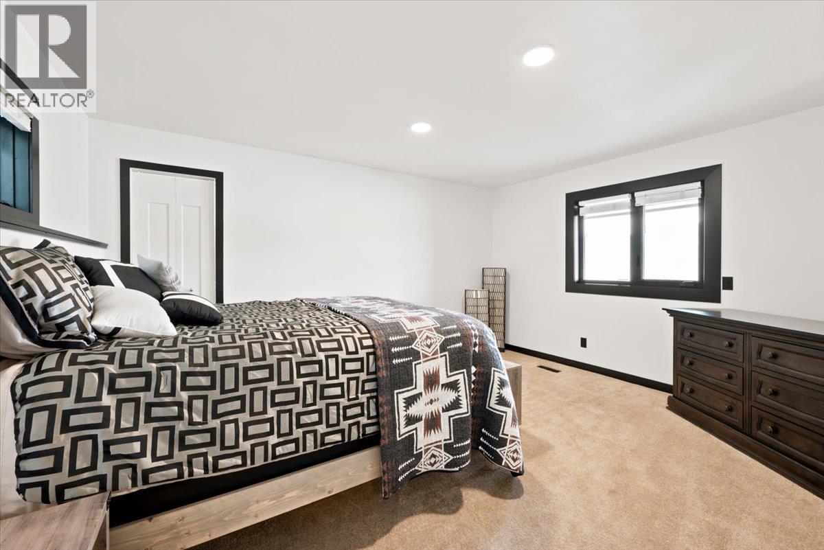 400 Inkster Road - 26