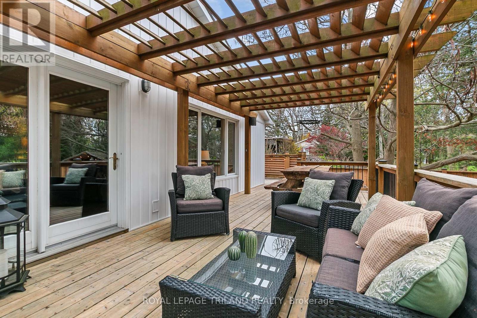 298 SUNSET DRIVE - 22