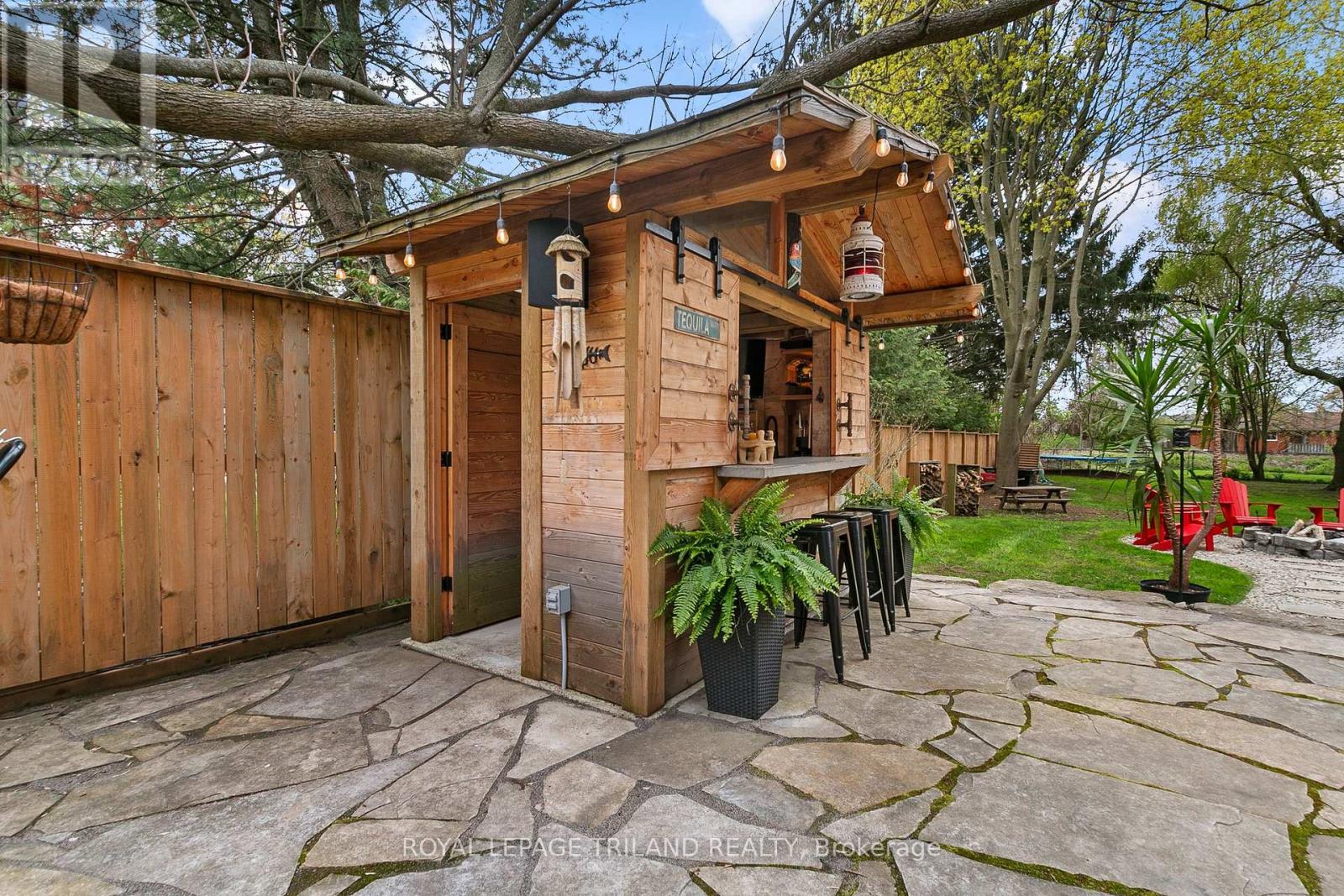 298 SUNSET DRIVE - 24