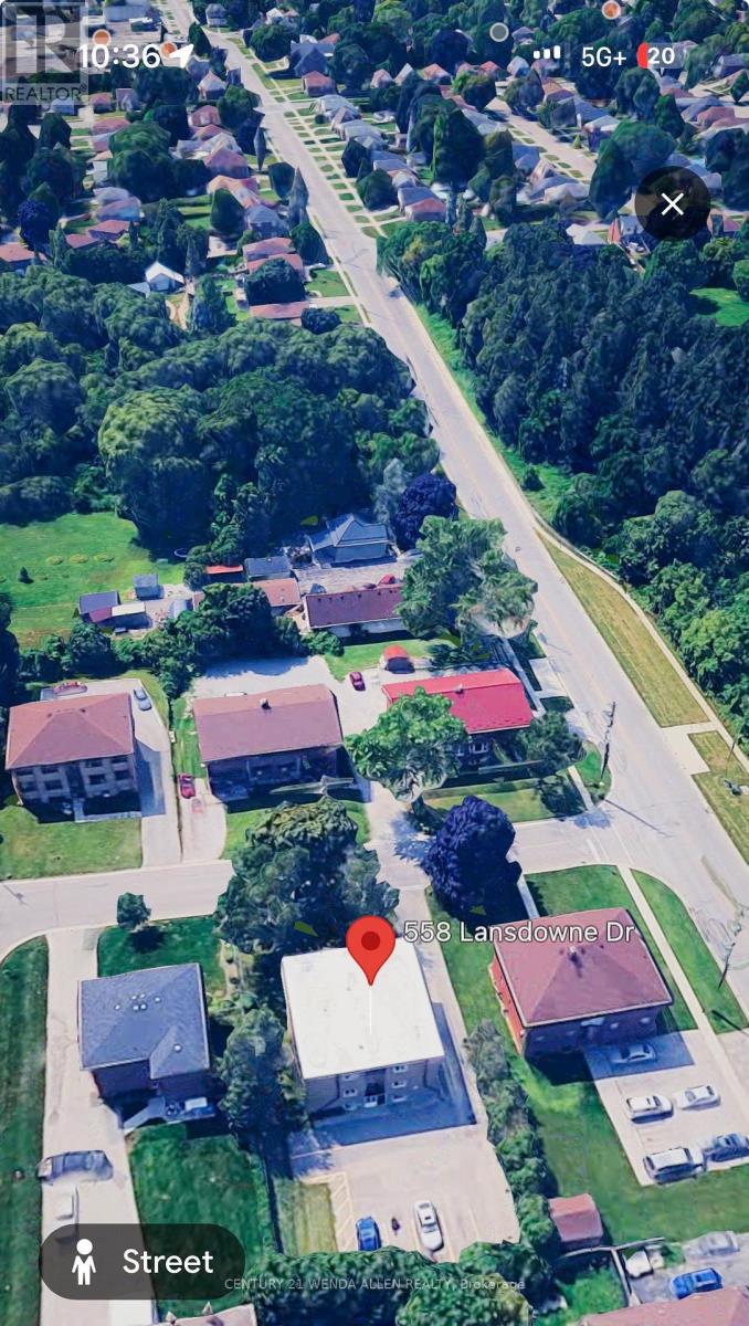 558 LANSDOWNE DRIVE - 11
