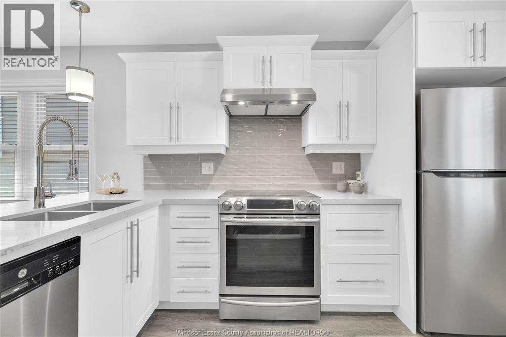 1209 CURRY AVENUE - 6