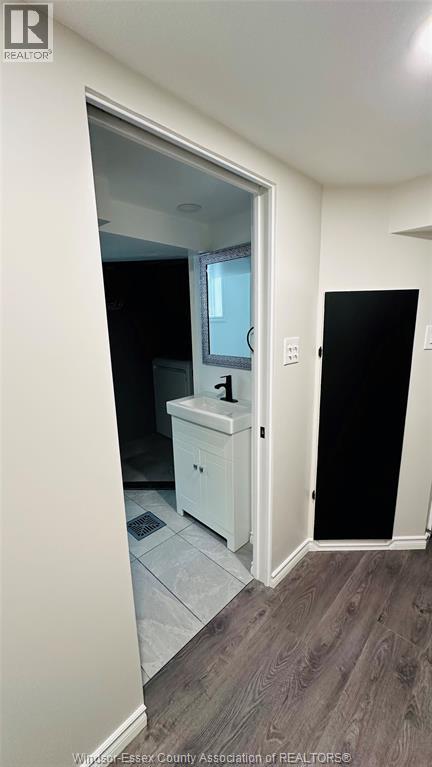 3519 TECUMSEH ROAD West - 41