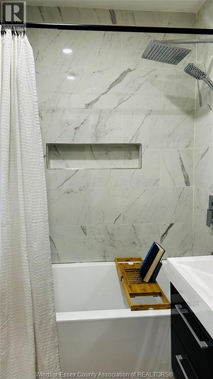 3519 TECUMSEH ROAD West - 25