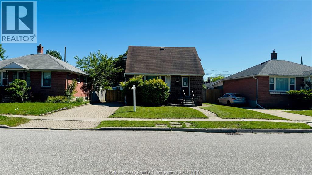 3519 TECUMSEH ROAD West - 5