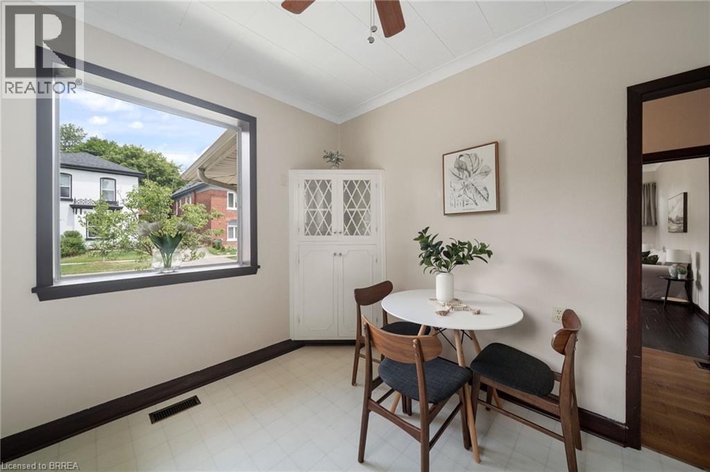 76 WILLIAM Street - 10