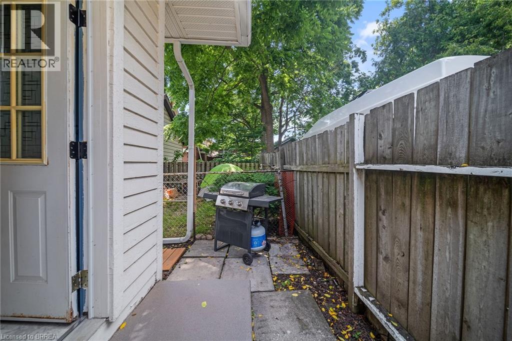 3-bedroom home for sale at 76 WILLIAM Street, Brantford ON · photo 47 of 47