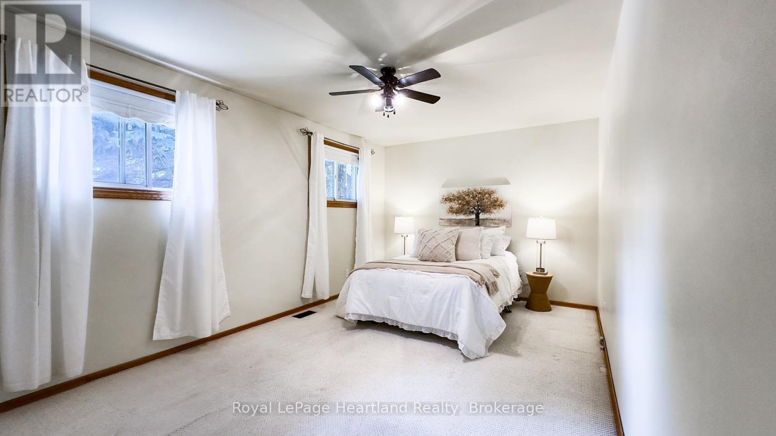 10 BISSETT COURT - 17