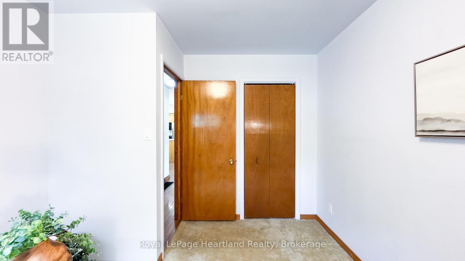 10 BISSETT COURT - 28