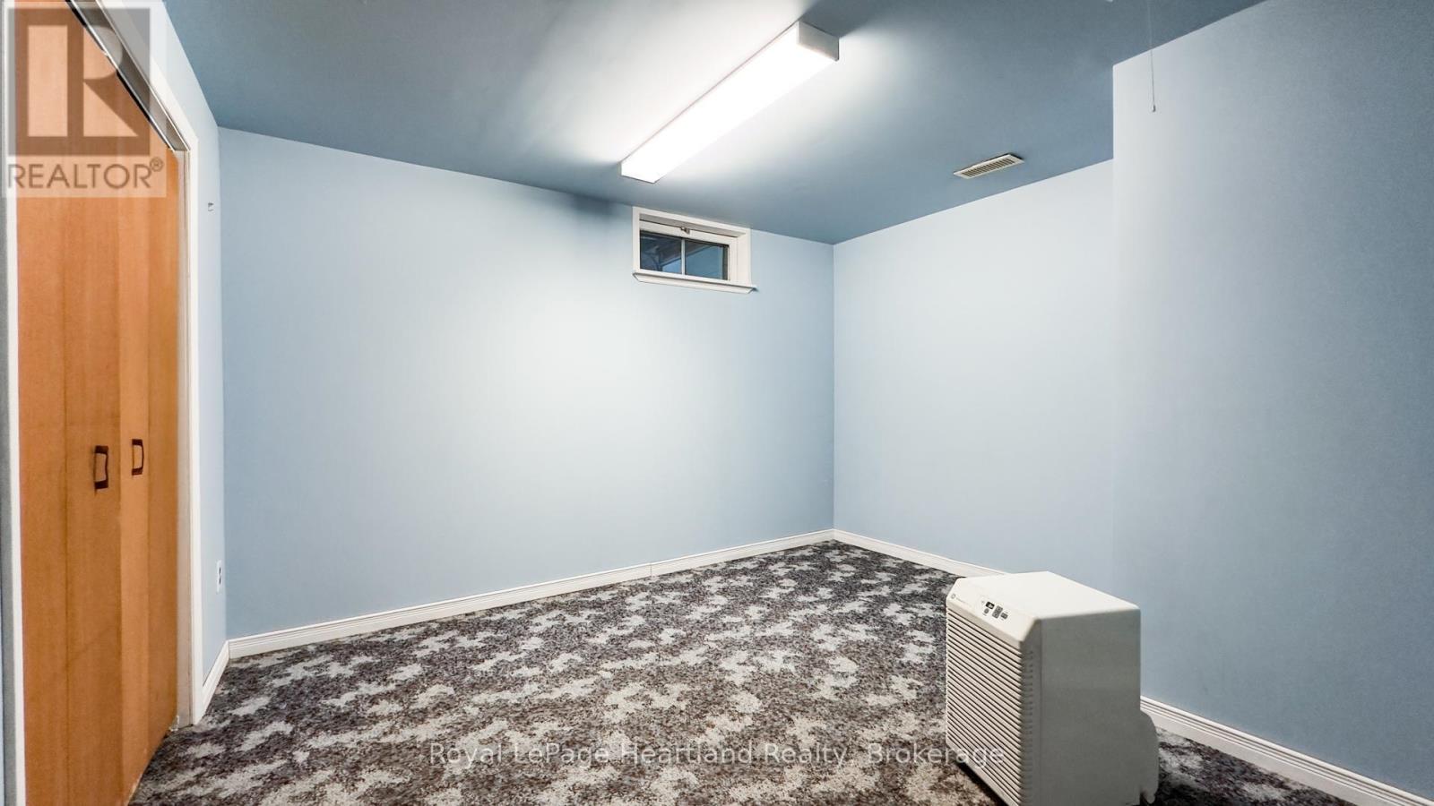 10 BISSETT COURT - 39
