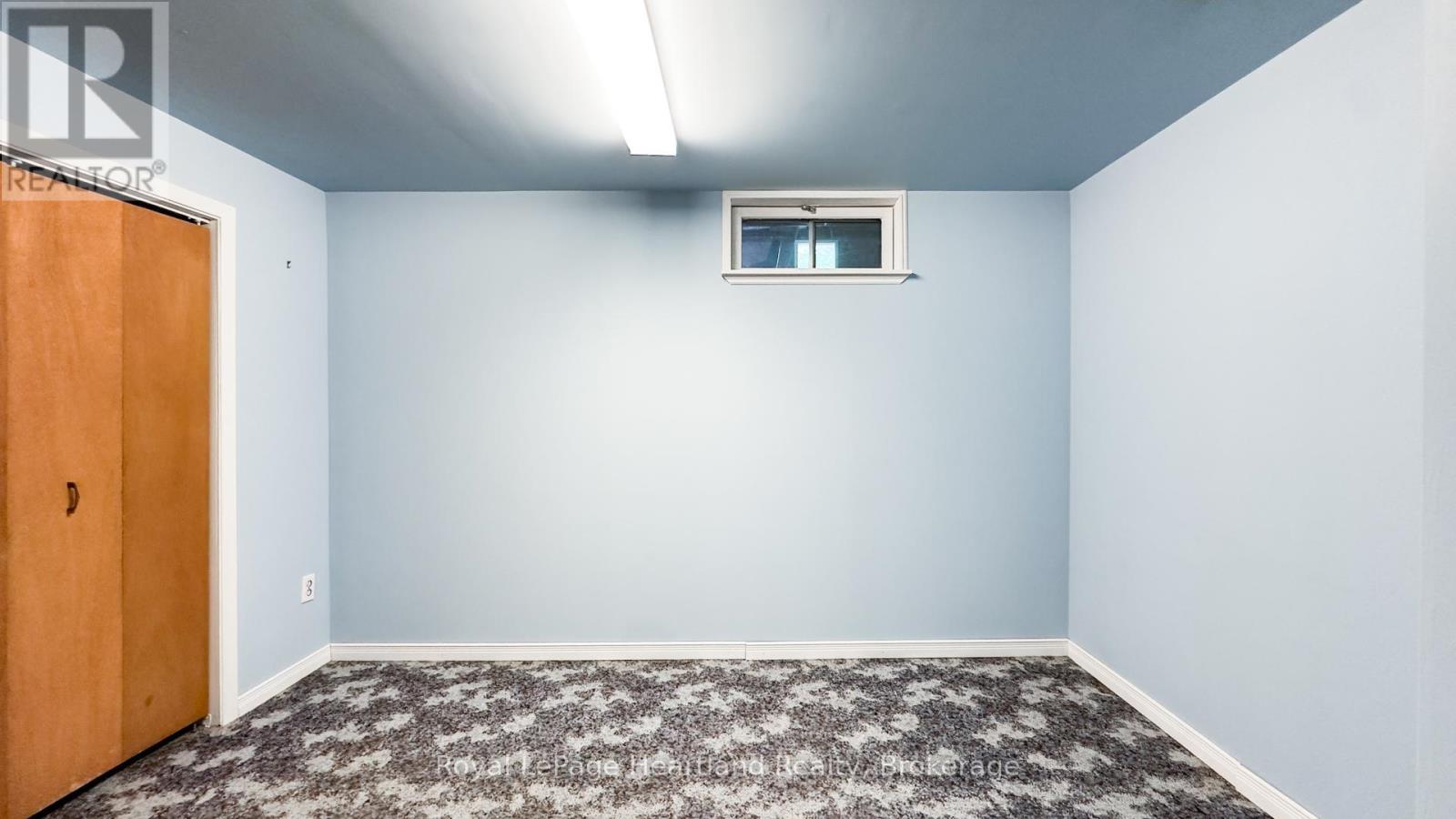 10 BISSETT COURT - 40