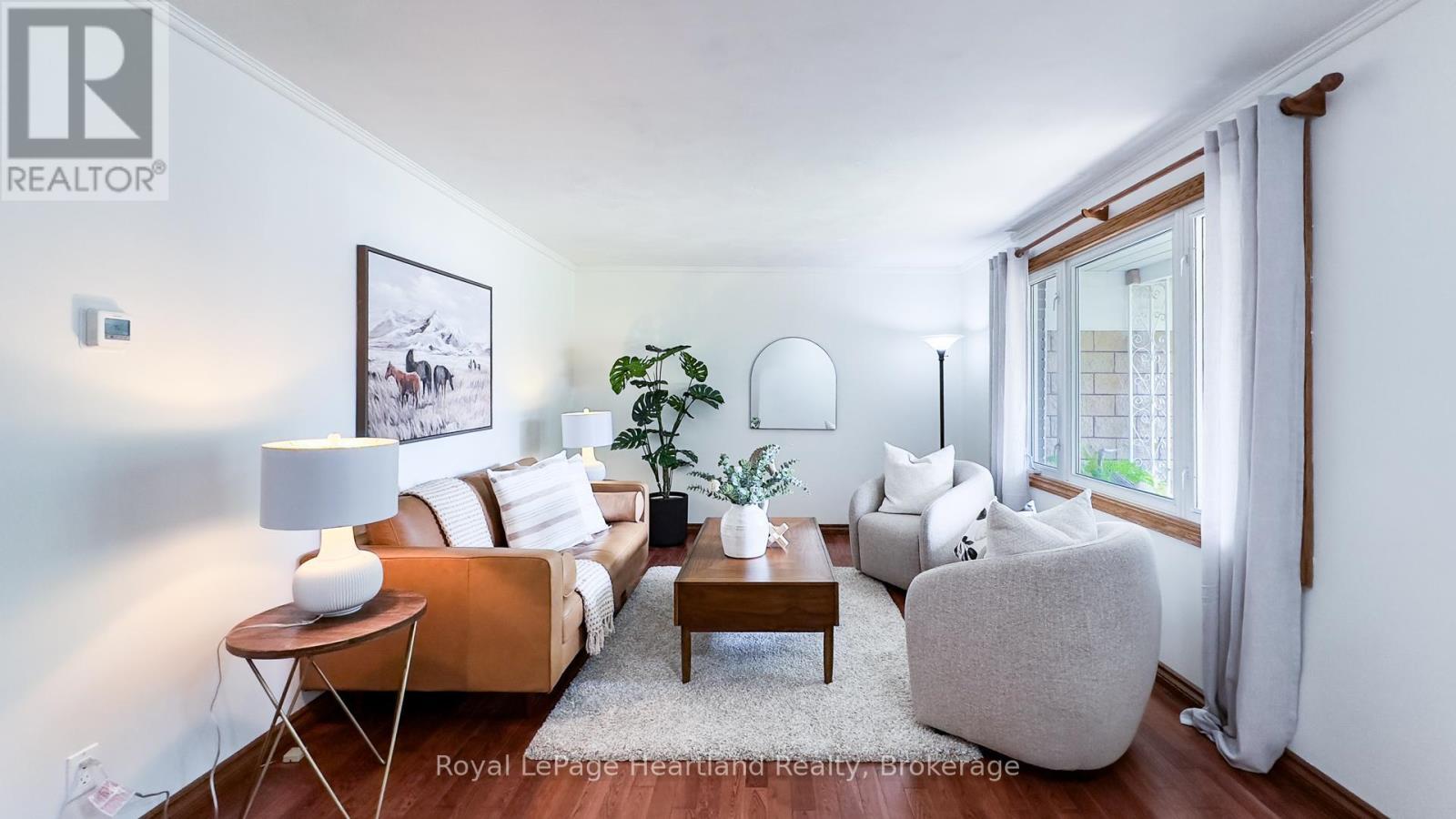 10 BISSETT COURT - 5