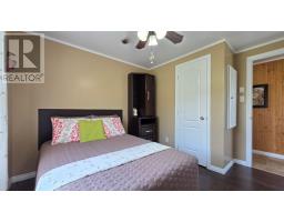 285 Bayview Street thumbnail 25