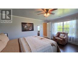285 Bayview Street thumbnail 33