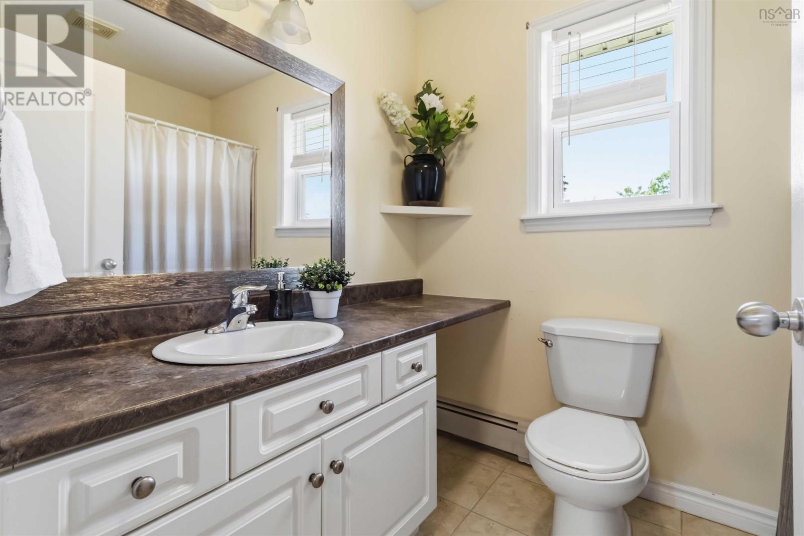 109 North Green Road - 17