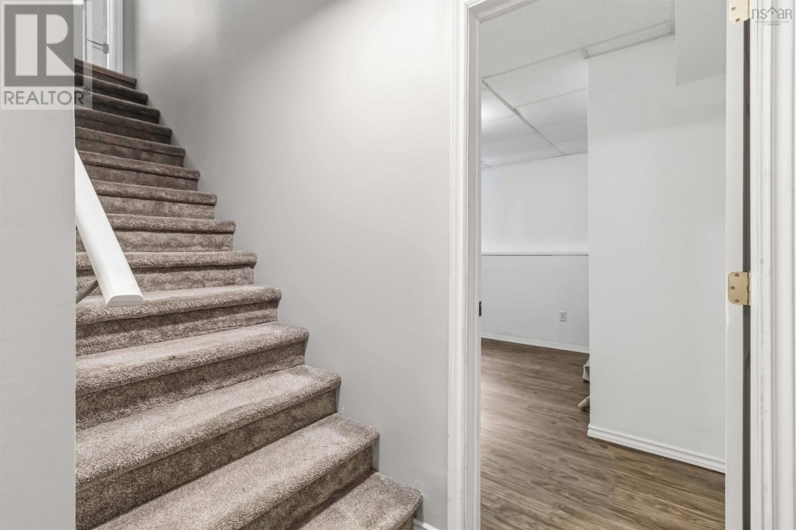 109 North Green Road - 25