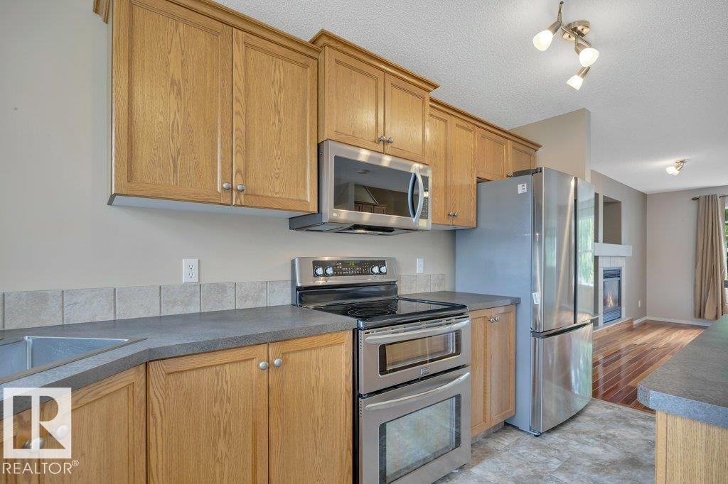 7948 13 AV SW - 10