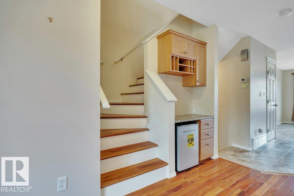 7948 13 AV SW - 18