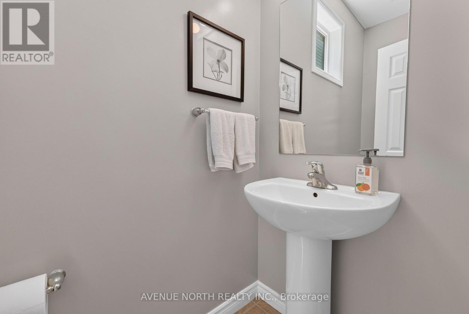 519 ROUNCEY ROAD - 15