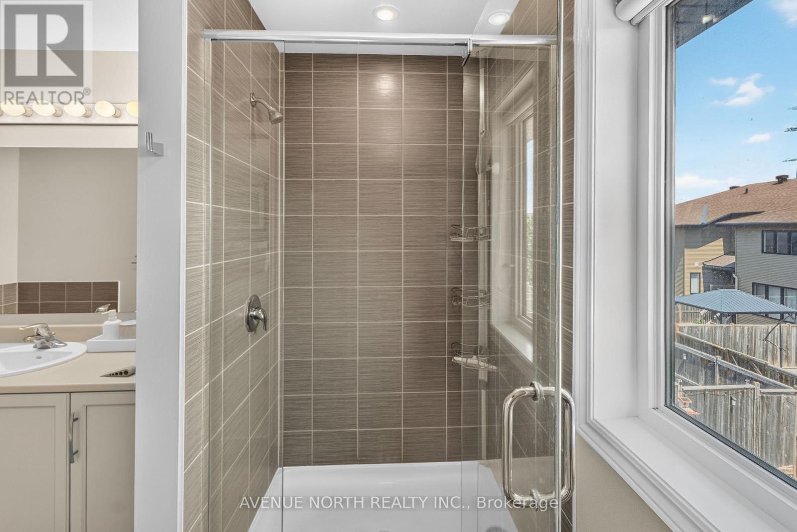 519 ROUNCEY ROAD - 24