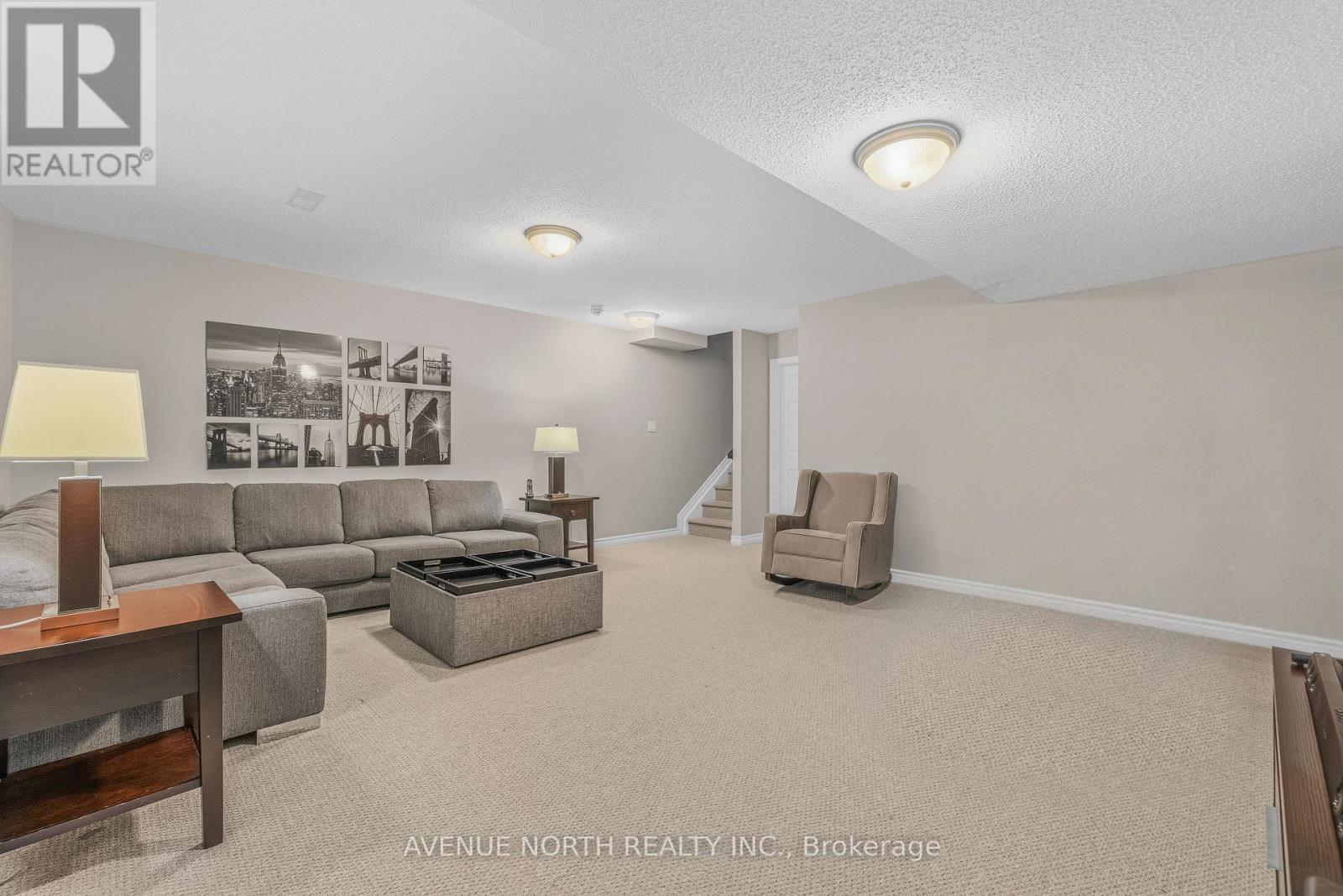 519 ROUNCEY ROAD - 32