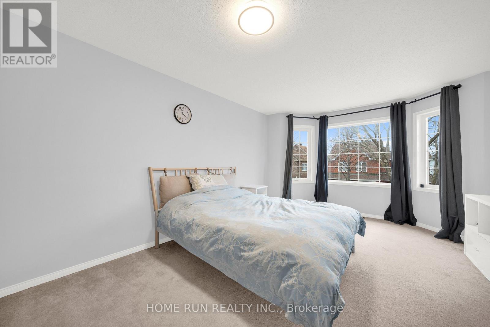 10 PAVONA STREET - 25