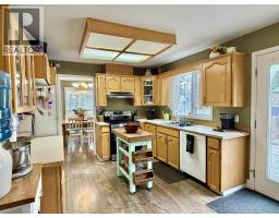 4745 Anzeeon Road, 108 Mile Ranch, BC V0K2Z0 Photo 16