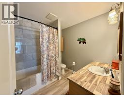 4745 Anzeeon Road, 108 Mile Ranch, BC V0K2Z0 Photo 20