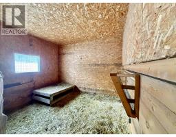 4745 Anzeeon Road, 108 Mile Ranch, BC V0K2Z0 Photo 32