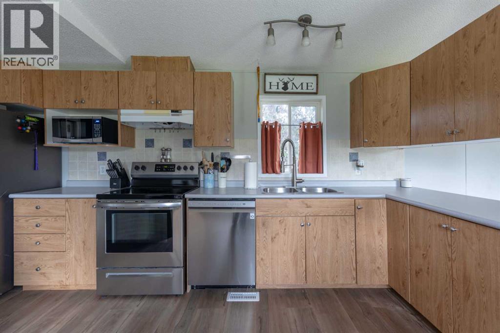 210 1 Street E - 17