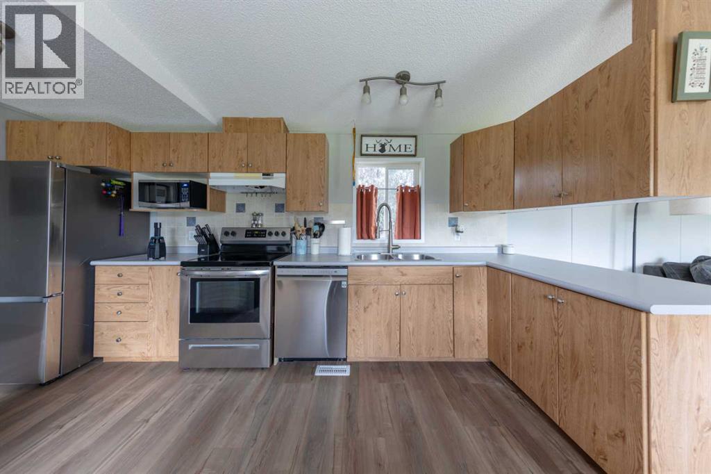 210 1 Street E - 14