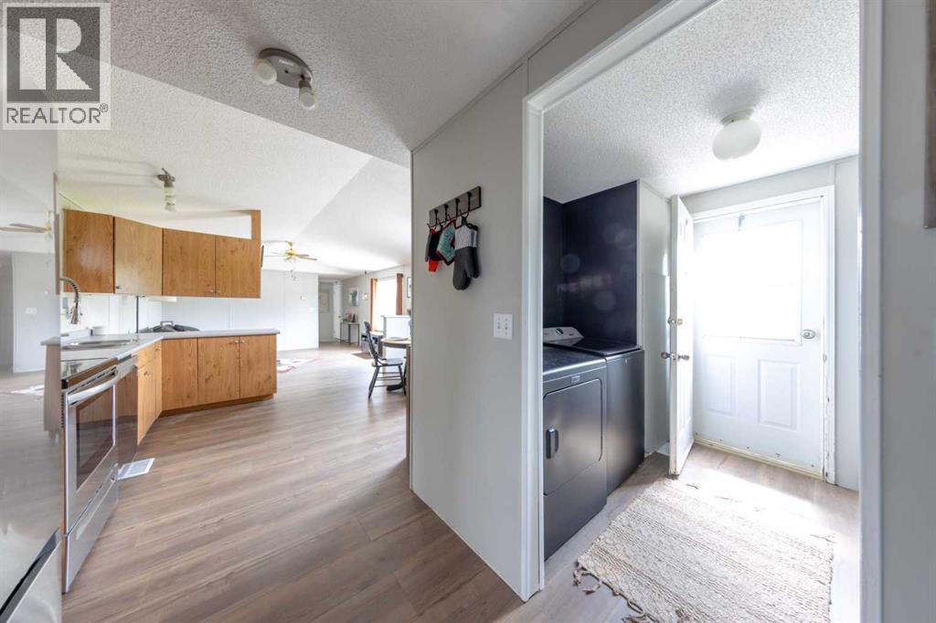 210 1 Street E - 26