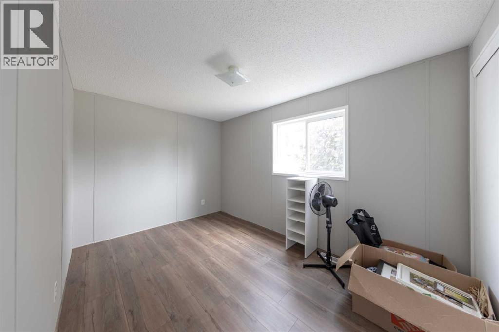 210 1 Street E - 28