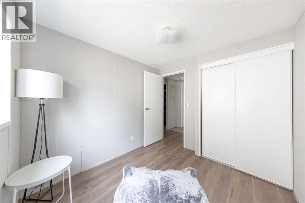 210 1 Street E - 32