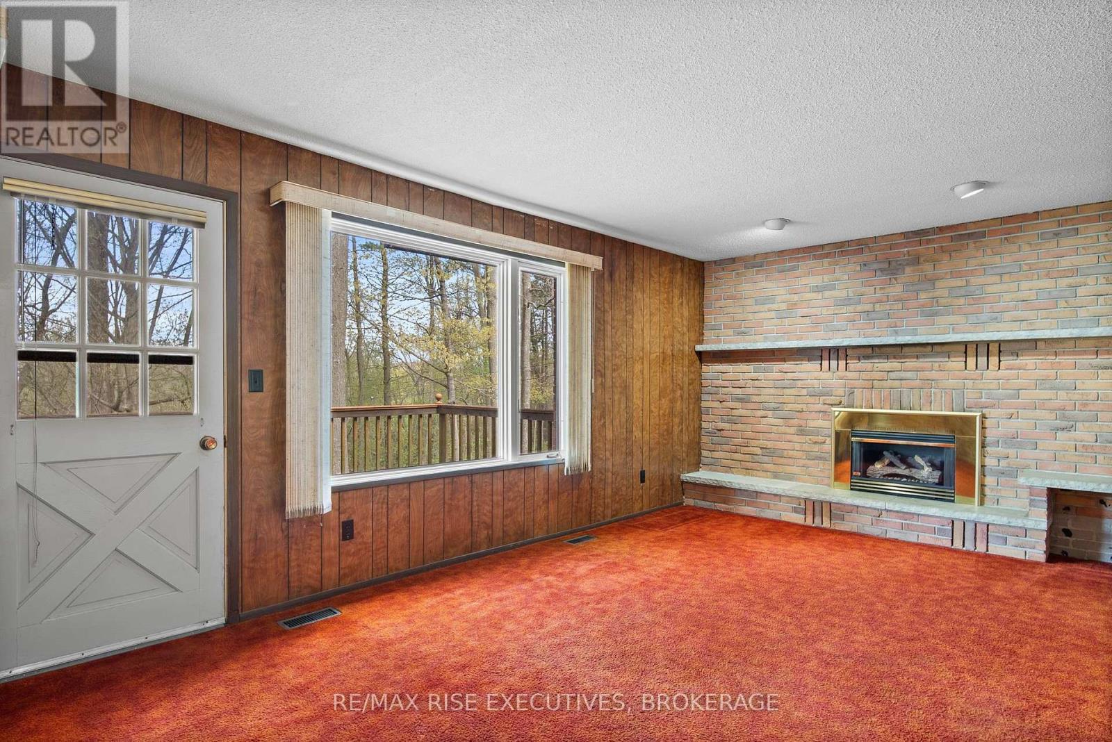 899 SAFARI DRIVE - 16