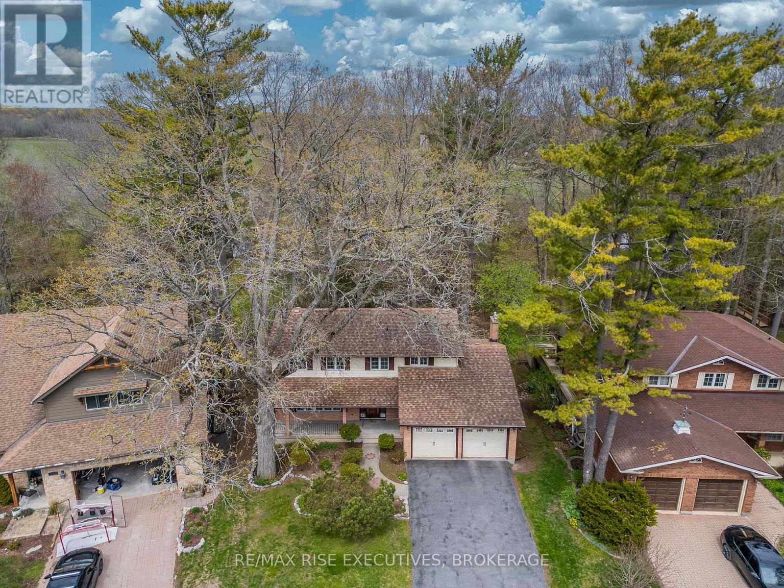 899 SAFARI DRIVE - 45