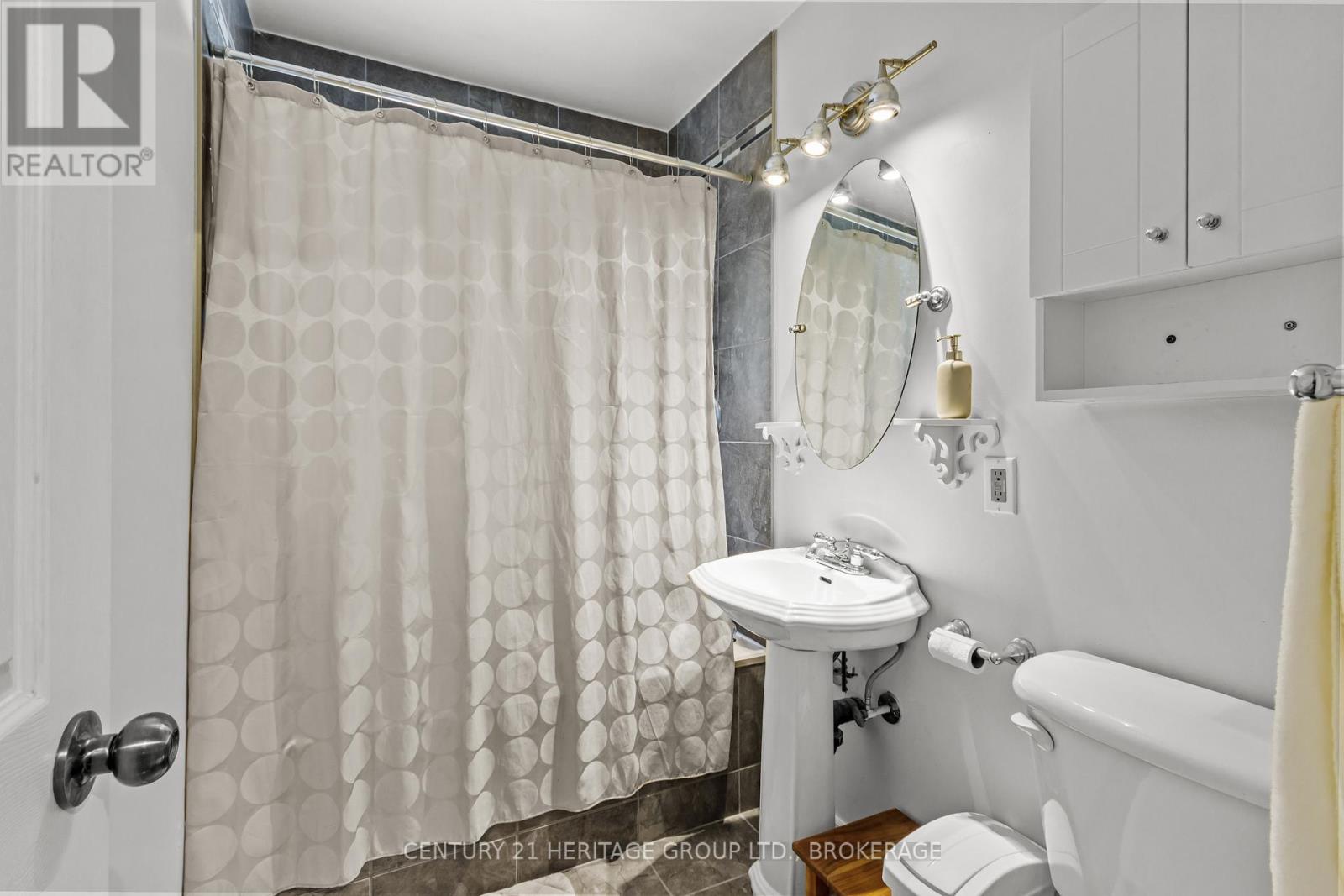7 ADELAIDE STREET - 17