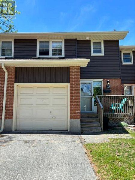 #28 19 MACPHERSON AVENUE W - 1