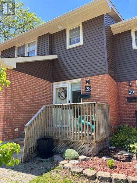 #28 19 MACPHERSON AVENUE W - 3