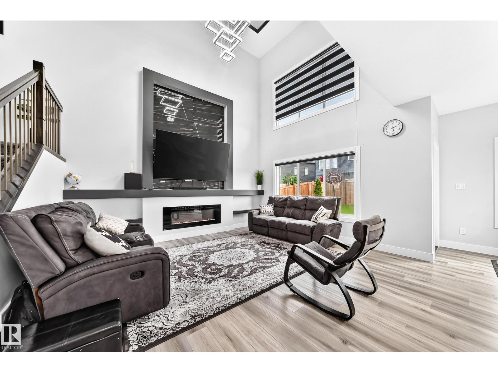 3207 160 ST SW - 17