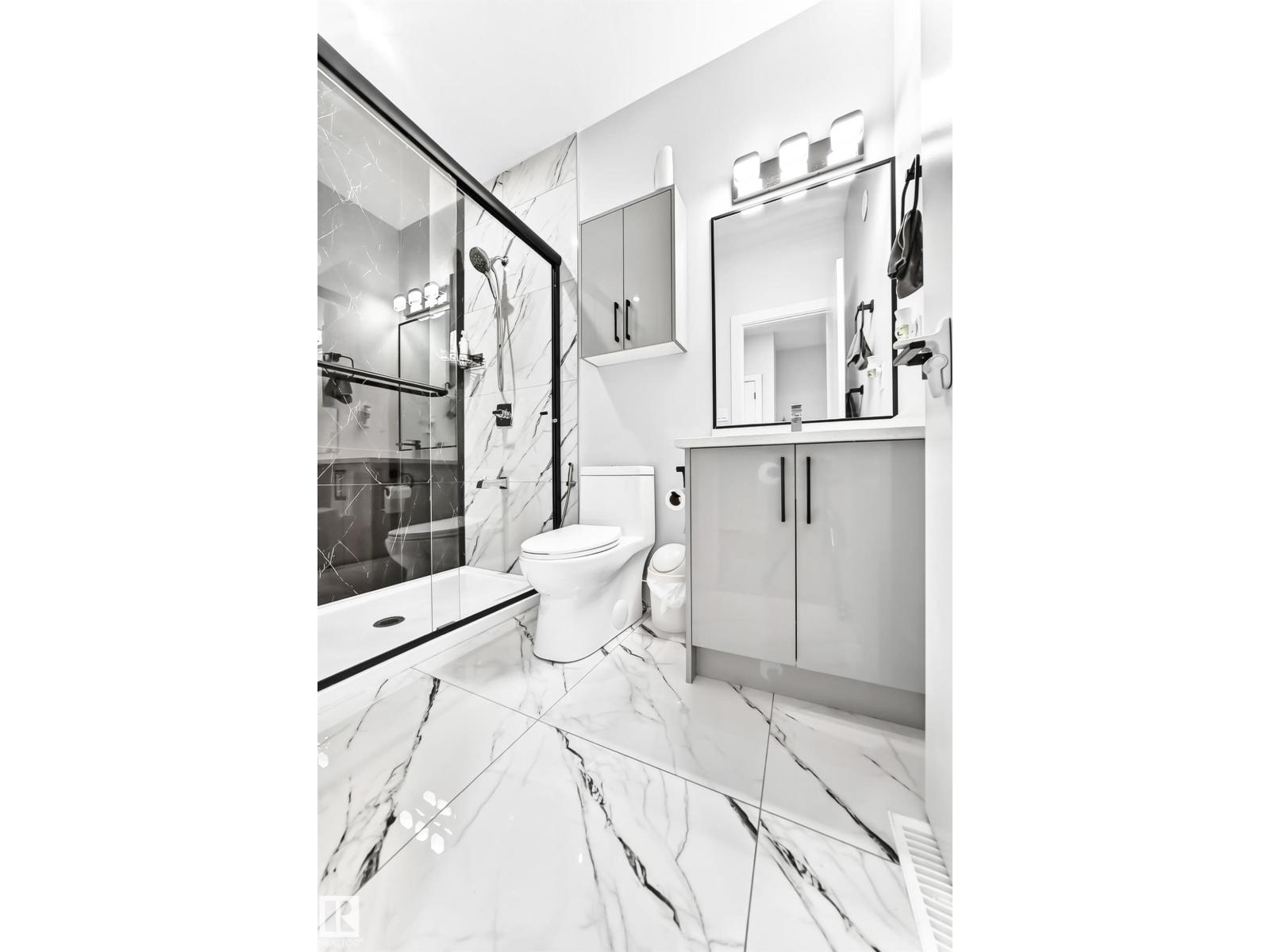 3207 160 ST SW - 24