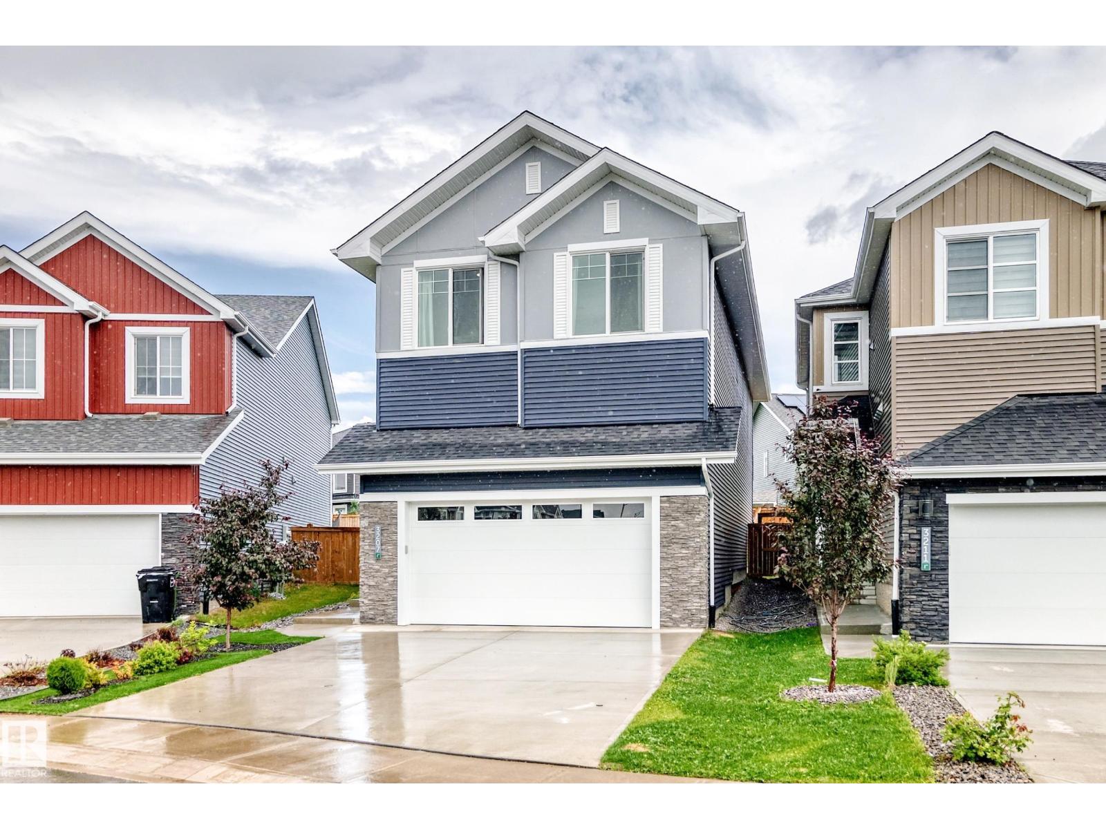 3207 160 ST SW - 3