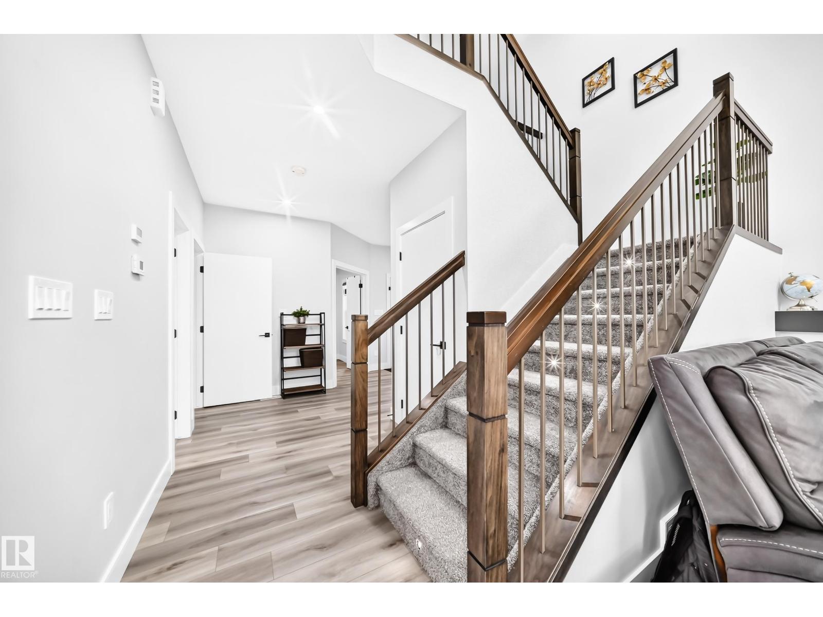 3207 160 ST SW - 30